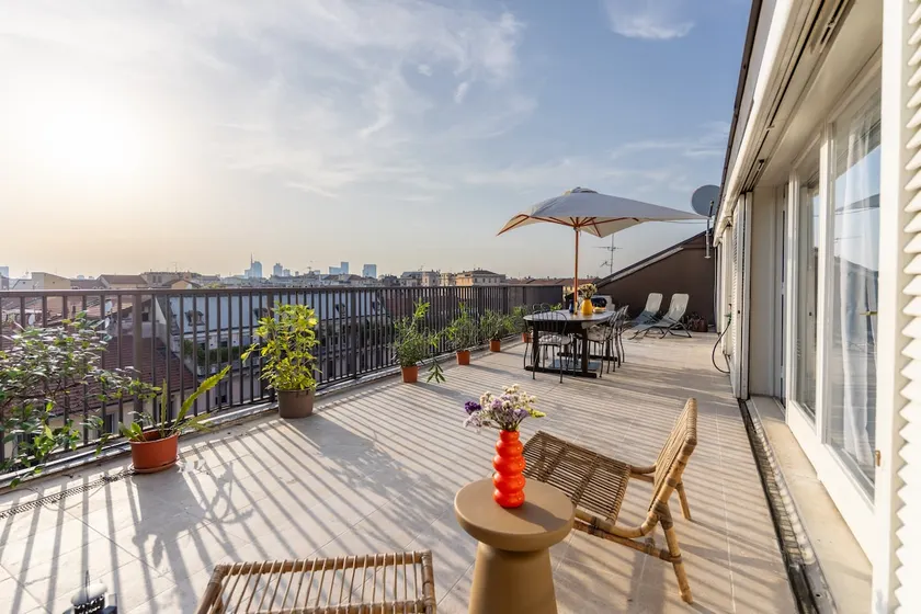 [7 minutes from the cathedral] Panoramic terrace and two rooms - Image 1