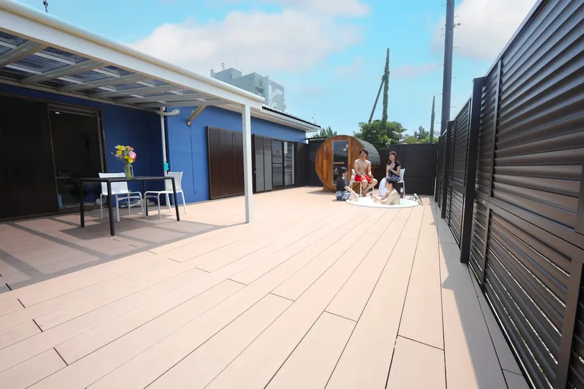 Sauna and hot tub | Roofed BBQ | Simmons bed | 5 minutes to the sea | Good access from Tokyo | Parking for 2 cars - Image 1