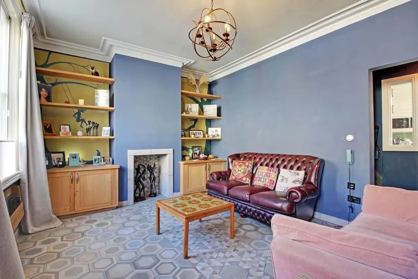 Prince Albert's Place - Image 1