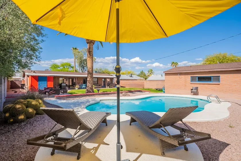 Tucson Pool Oasis 3BR/3BA Near U-of-A - Image 1