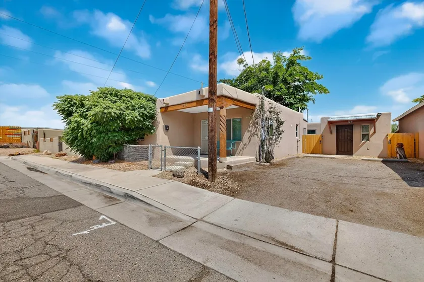 Casa Luz! Two Homes! Close to Old Town and museums - Image 1
