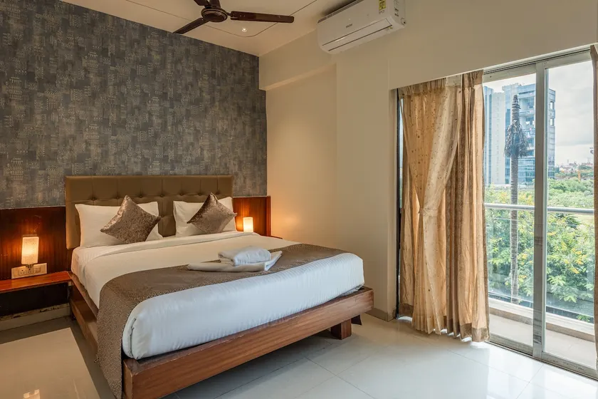Studio Apt w/2 Balconies @ StayBird Azure, Kharadi - Image 1