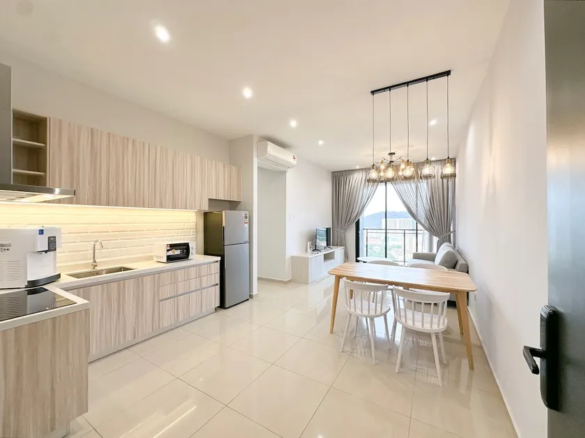 Iconic Regency 3BR@Balcony@8pax@RooftopPool WL192 - Image 1