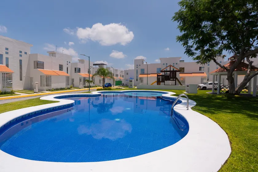 Family House with Water Park Tlayecac, 3 Bedrooms - Image 1
