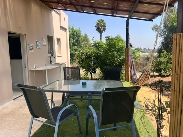 A quiet corner in the village - Givat Ada - Image 1
