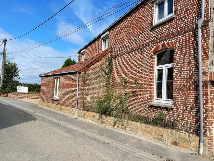 Large, quiet house - Image 1