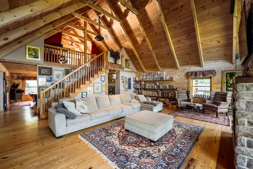 Private Luxury Log Cabin - Image 1
