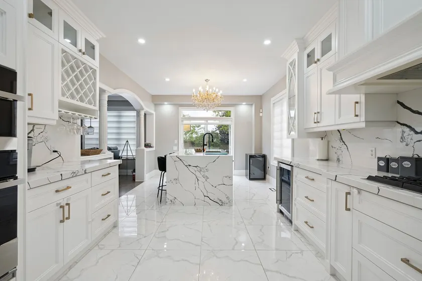 13 Min to Airport • Luxe 4BR Family w/ Baby Gear - Image 1