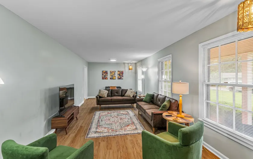 Coneflower 3/2 | Spacious and Convenient - Image 1