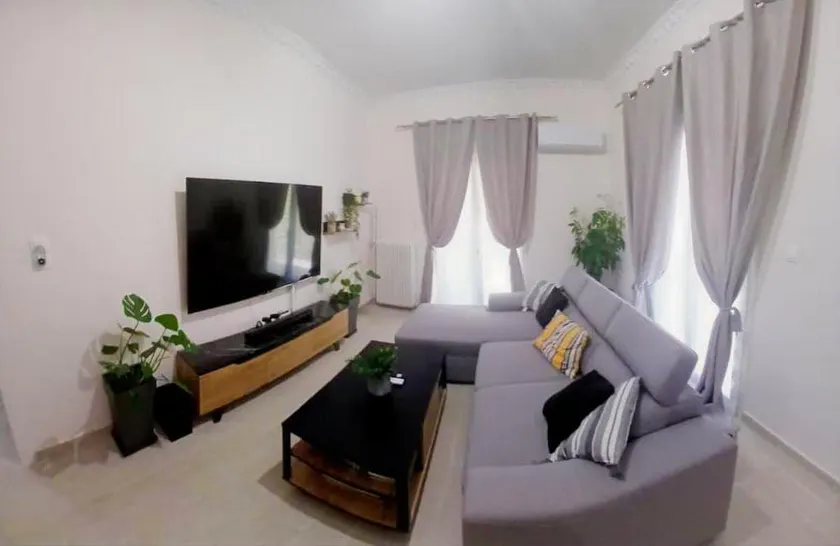 Ηome & Garden with parking close to Olympic Stadium - Image 1