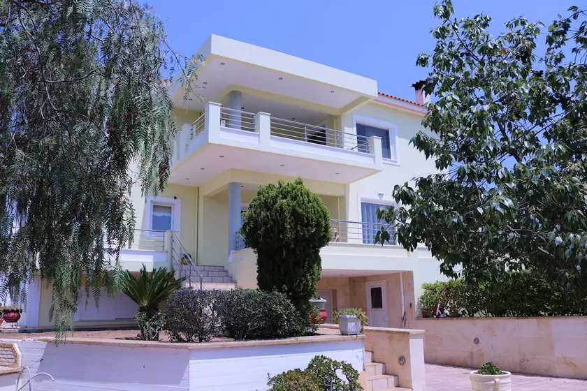 Villa VMLT - Image 1