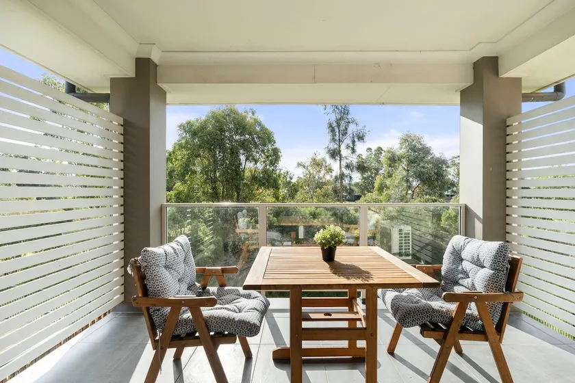 Spacious 5BR With 2 Parking | 4 Min To Woolworths - Image 1