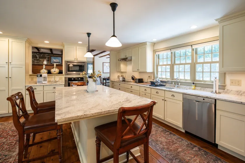 Historic Coastal Home • Marsh Views • Pet-Friendly - Image 1