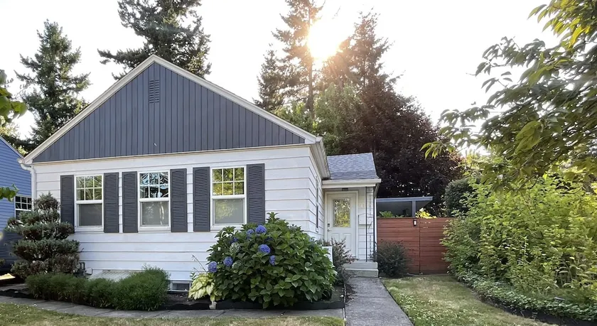 Dog-Friendly Bungalow w/ Garden & Relaxing Deck - Image 1