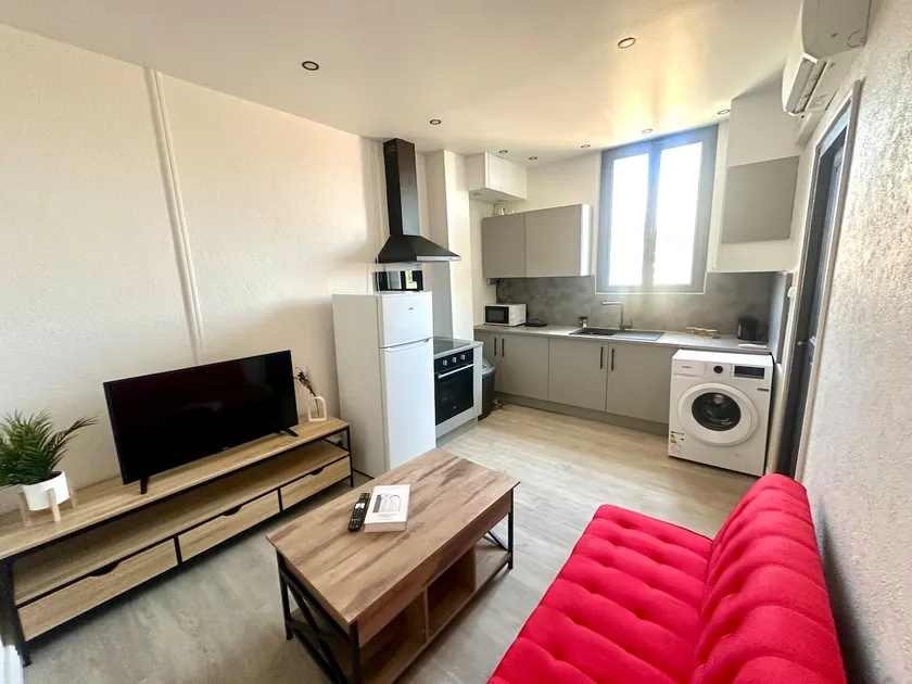 Nice 2-room air-conditioned apartment in the city center - Image 1