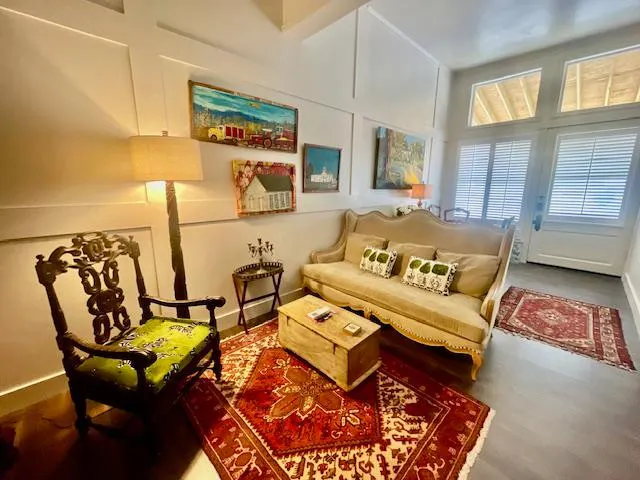 Honey House Airbnb (B) - Image 1