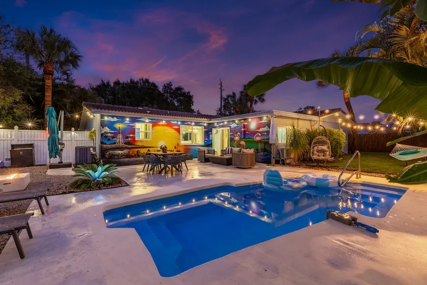 *NEW 3 miles to Beach*Family Friendly | Pool | BBQ - Image 1