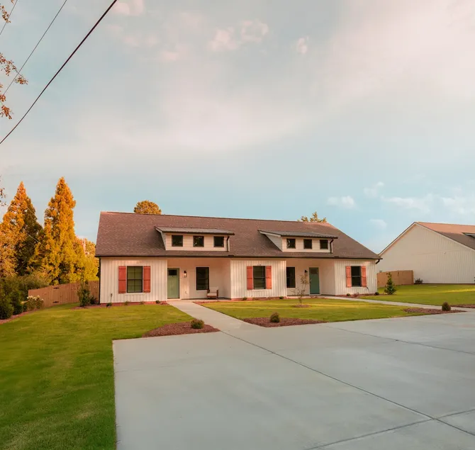 Upscale Lodge | Sleeps 9 | Dog Friendly | Near CU - Image 1