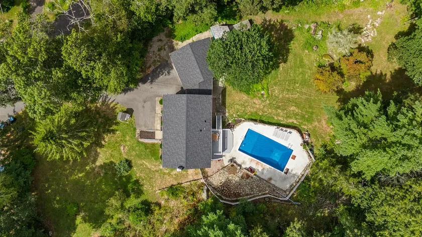 5BR Pool+Game Room: 1 mi to Foxwoods & Water Park - Image 1