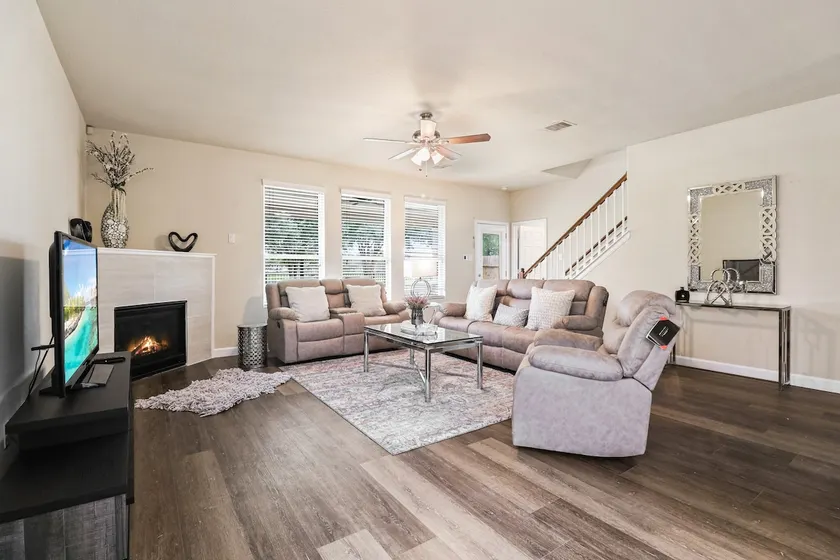 Elegant Cypress Home With Stunning Lake View - Image 1