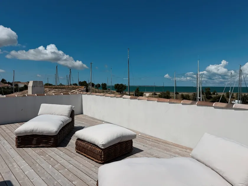 Sea view villa | A/C, heated pool, sauna, gym - Image 1