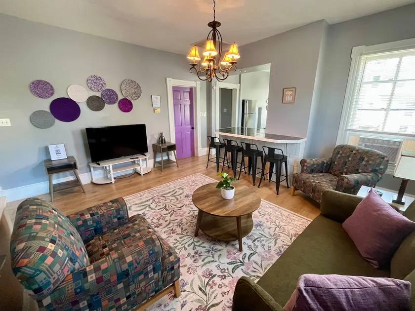 Historic Purple Paradise 3Bdrm in Downtown Roanoke - Image 1