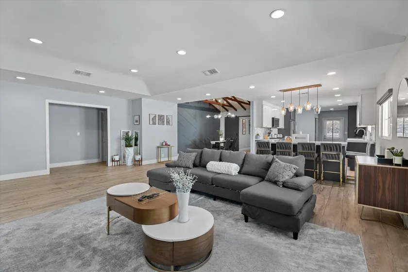 Chic and Spacious Serenity for the Whole Family - Image 1