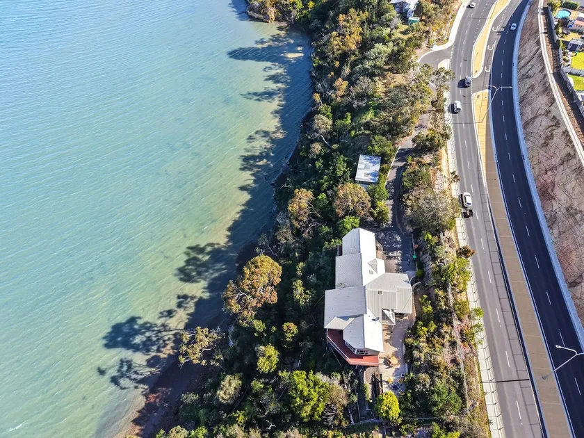 The Midway Manor - Image 1
