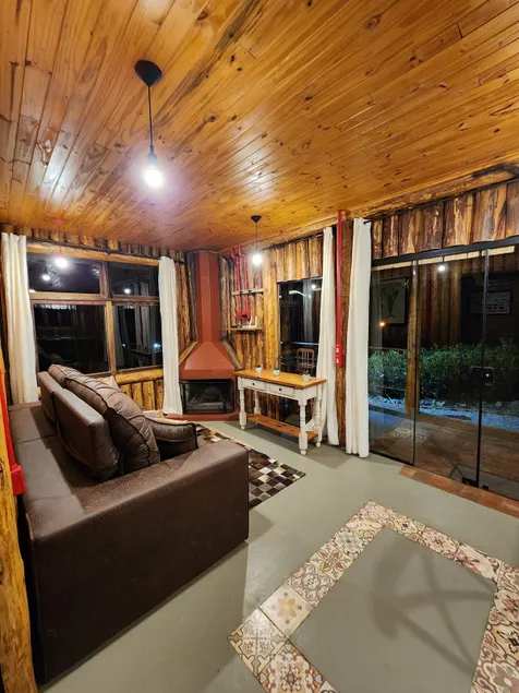 Avenquinha Cabin - Image 1