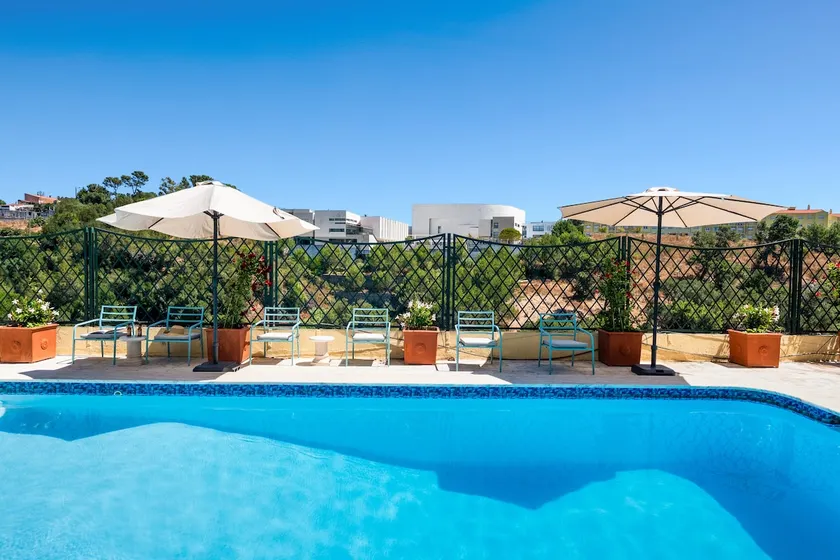 MBird 19 Estoril Apartments 301 - Image 1