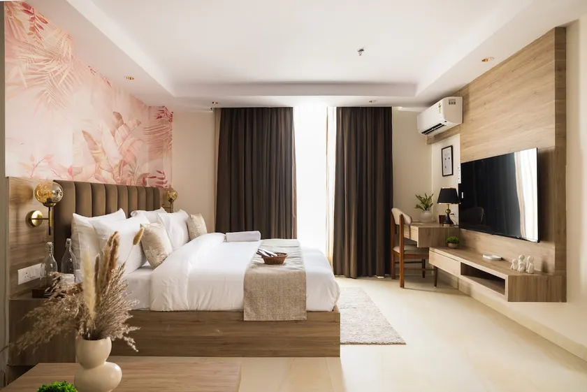 Lumi Stays - Luxury Studio Apartment - Image 1