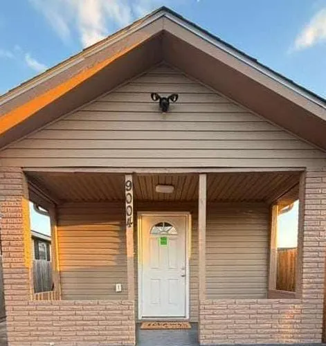Modern Comfort Home Near New Orleans - Image 1