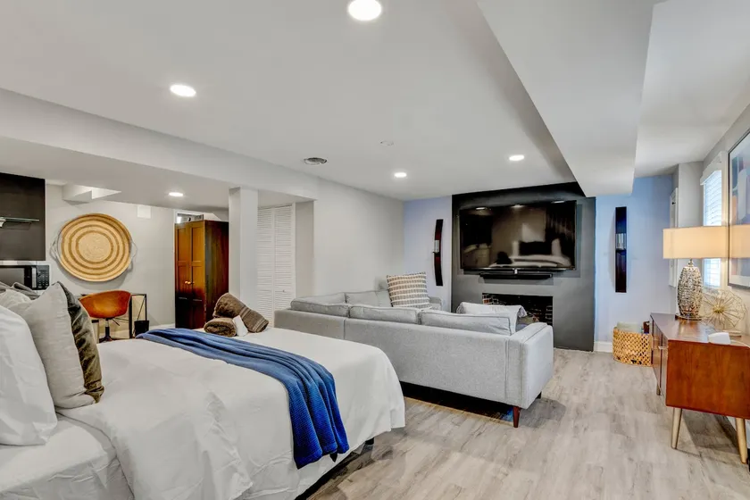 Private DC Studio | Free Parking + W/D - Image 1