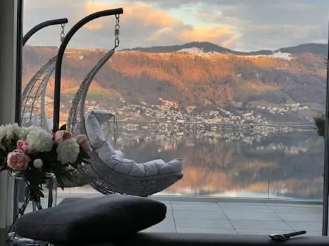 Lake view jewel on Lake Zug - Rigi & Alpine view - Image 1