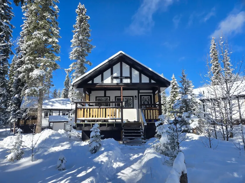 Expanse Cottages - The Rock - Image 1