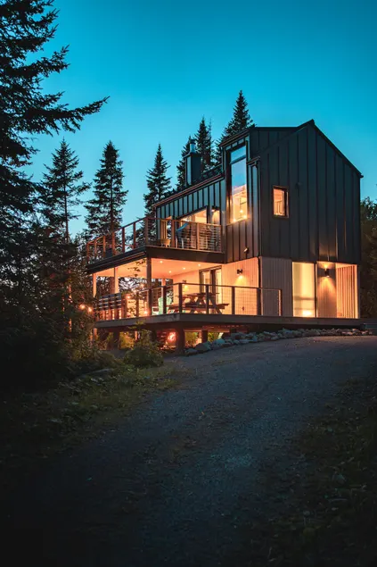 Mist - Modern Micro Chalet Near Quebec City - Image 1