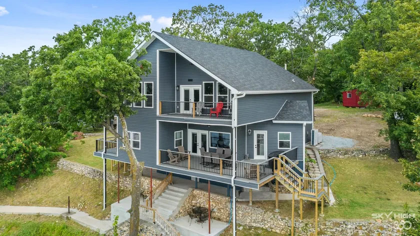 Driftwood Lodge: Boat Dock, Game Room & Lake Views - Image 1