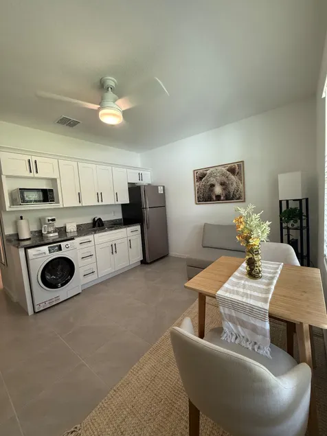 Private Apartment Washer & Dryer Pet Friendly WiFi - Image 1