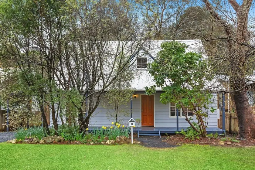 Bunyip Cottage - Image 1