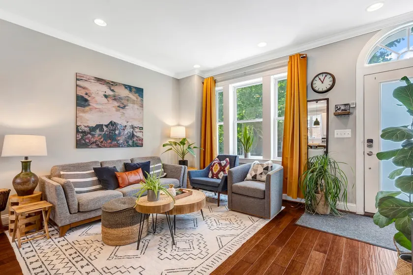 Stylish 4BR Townhome | Parking & Game Room - Image 1