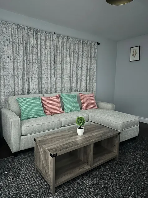 Fully Accessible 2 -Bedroom Condo in Truro - Image 1