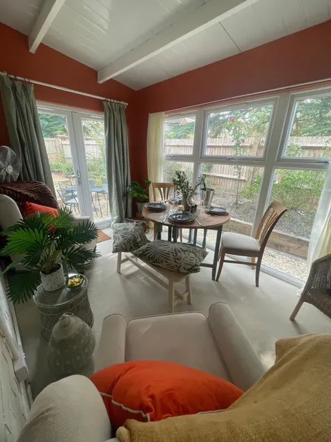 Charming period home in historic Newbury - Image 1