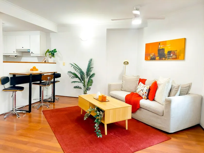 Urban Oasis Chippendale Parking-Gym-Pool - Image 1