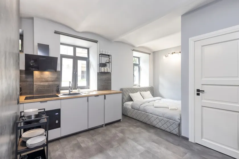 Cozy Designer Flat - Free Parking & Sauna - Image 1
