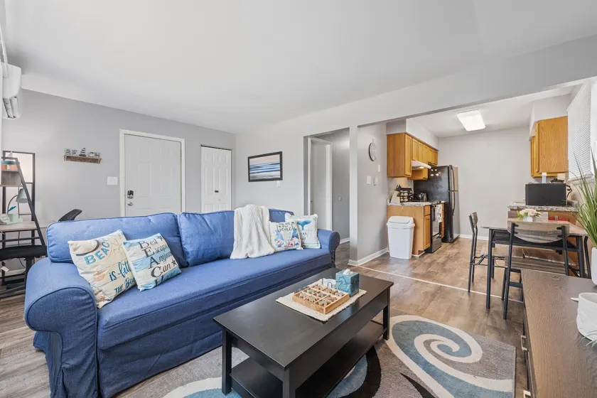 Large2BR/Sleeps6/FamilyorWorkers/ Parkng/LaundryPD - Image 1