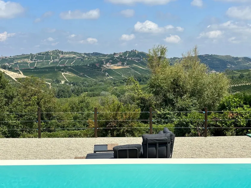 Relais Portaluna delle Langhe, Private Estate with Pool, 7 Bedrooms, Sleeps 18, Vineyard Views - Image 1