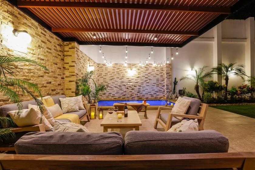 Luxury Ground Penthouse Terrace Lux Pool BBQ AC - Image 1