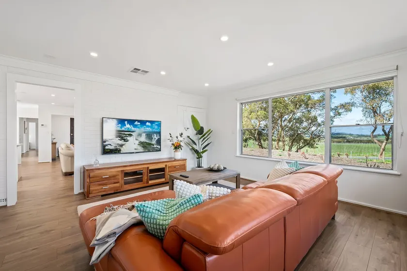 Carcoola - Barossa Fringe Retreat - Image 1
