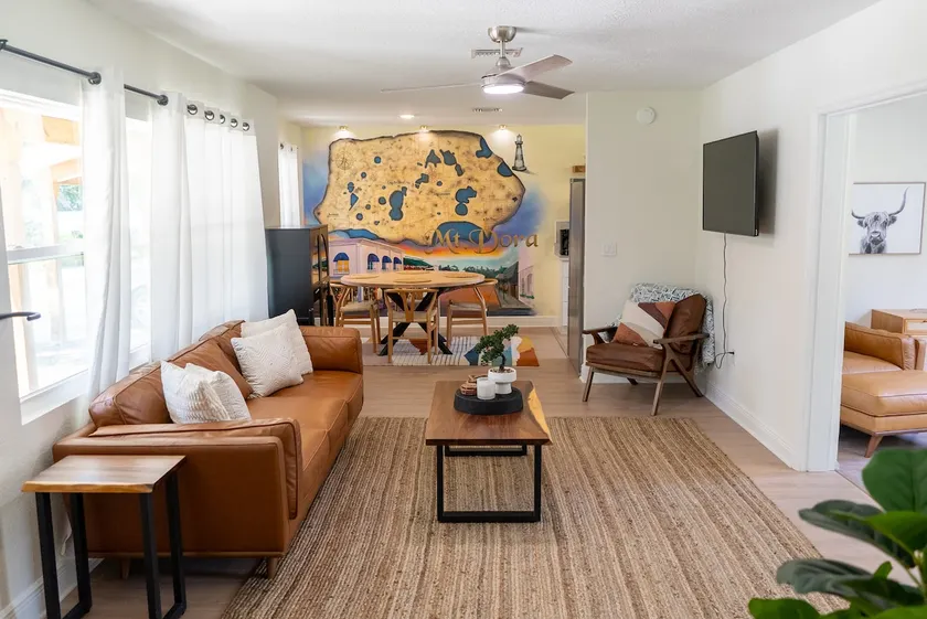 Downtown Mount Dora Hideaway - Image 1