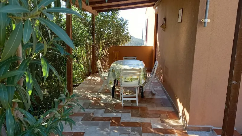 Small house - Image 1